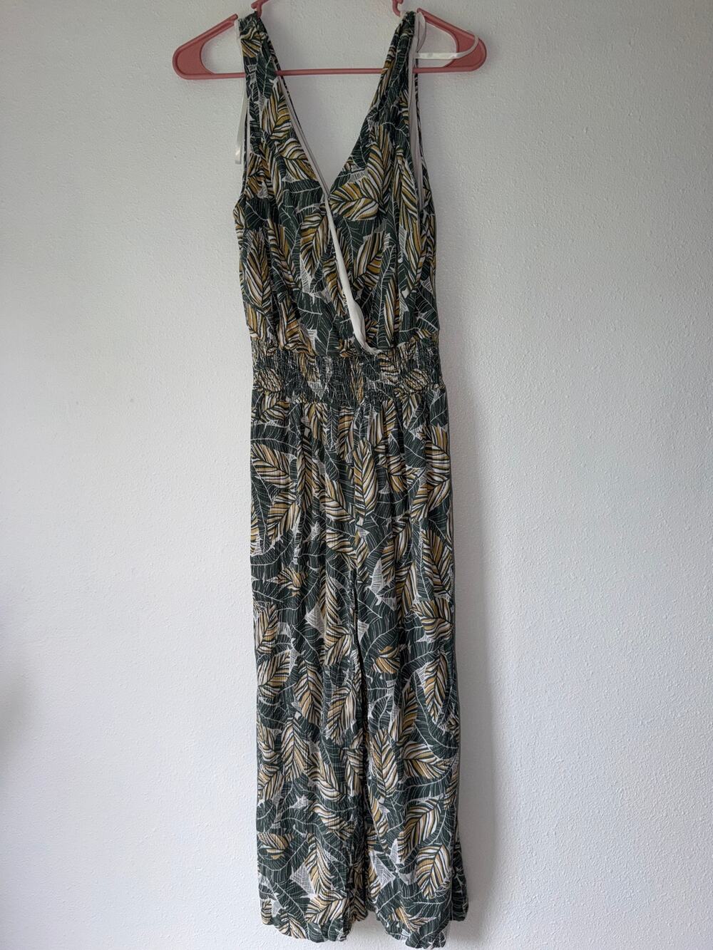 Nine West Green White Sleeveless Tropical V-Neck Leaf Print Jumpsuit Size Small